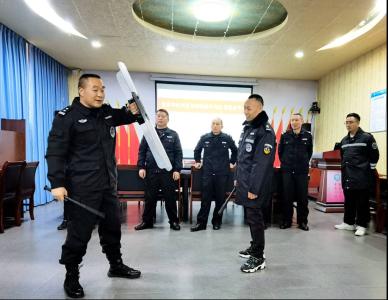 开展“反恐防暴”应急培训演练