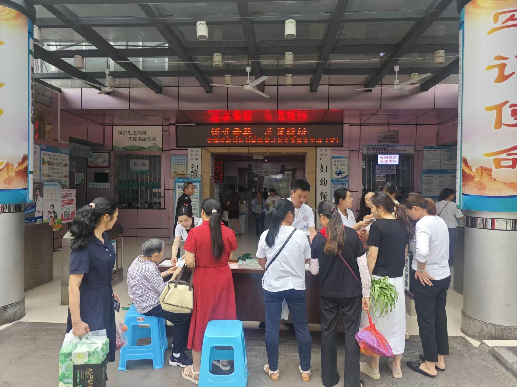 开展“倾听母婴，共筑暖链”宣传活动