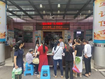 开展“倾听母婴，共筑暖链”宣传活动