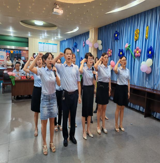崇尚人文精神   彰显医者仁心   ——宜宾市叙州区妇幼保健计划生育服务中心召开2024年第七届“8.19”中国医师节庆祝活动暨表彰大会