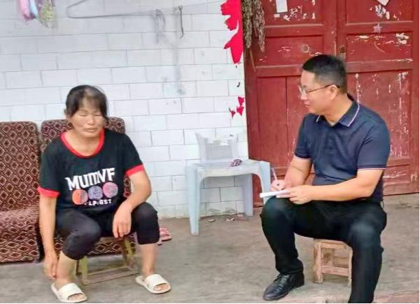 践行群众路线 用心用情服务群众