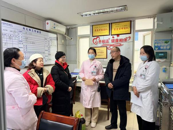 新春慰问暖人心 关怀传递显温情——叙州区妇幼保健院开展2026年春节走访慰问系列活动